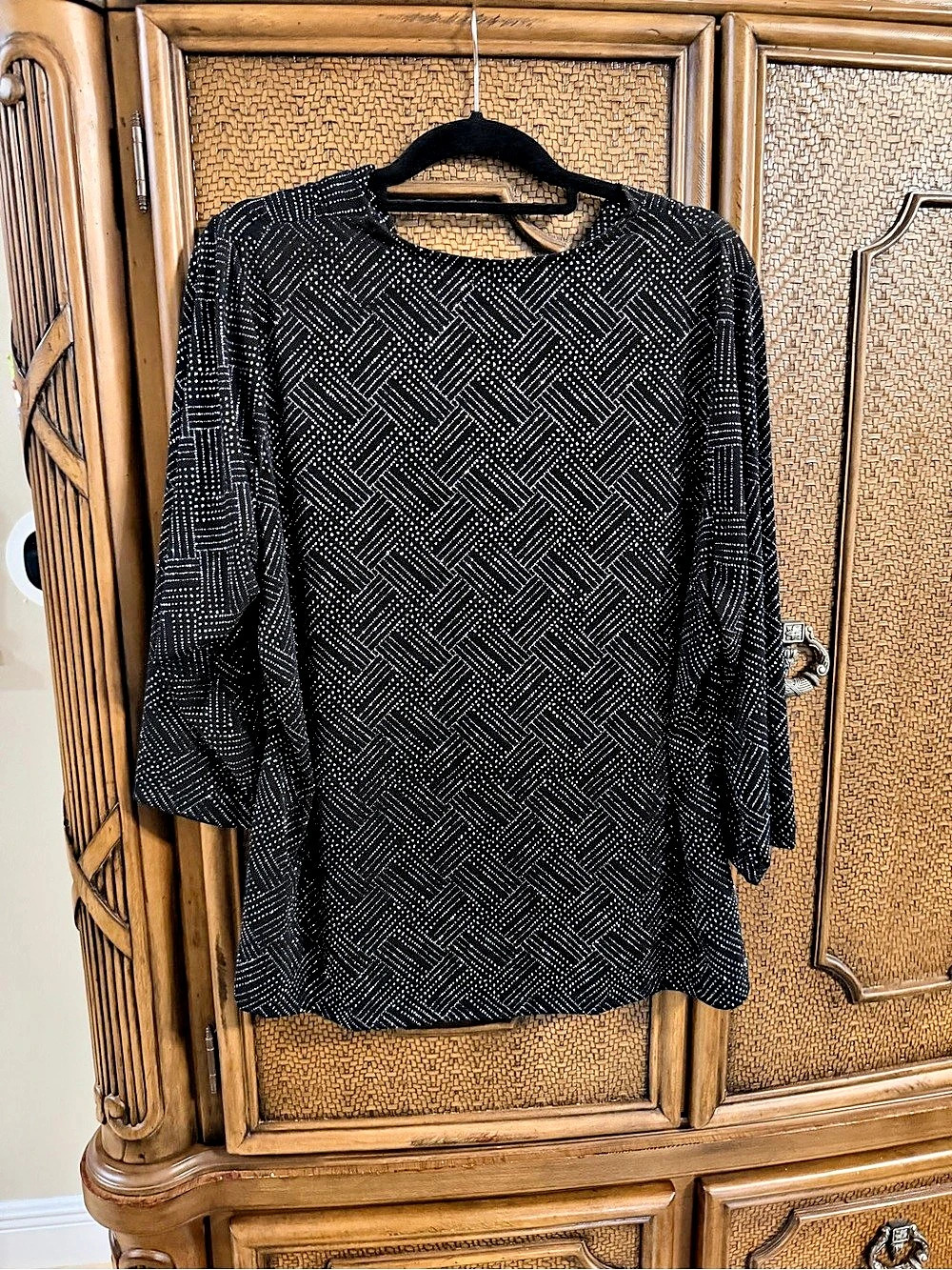 Dressbarn Woman 2X Black Metallic Shimmer Cowl Neck Blouse 3/4 Sleeve Holiday Pa